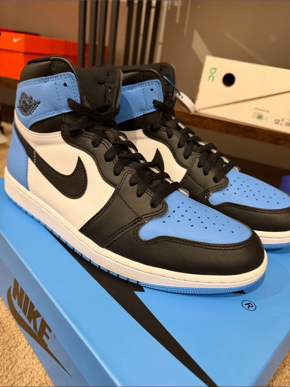 Jordan Air 1 High Top Sneakers - Black/University Blue/White